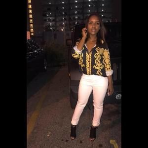 Meet your Posher, Kayla